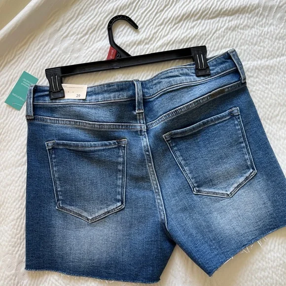 🌱🦢4 FOR $15!🦢🌱 NWT KanCan Mid Rise Western Raw Hem 3.5in Short - Picture 5 of 6
